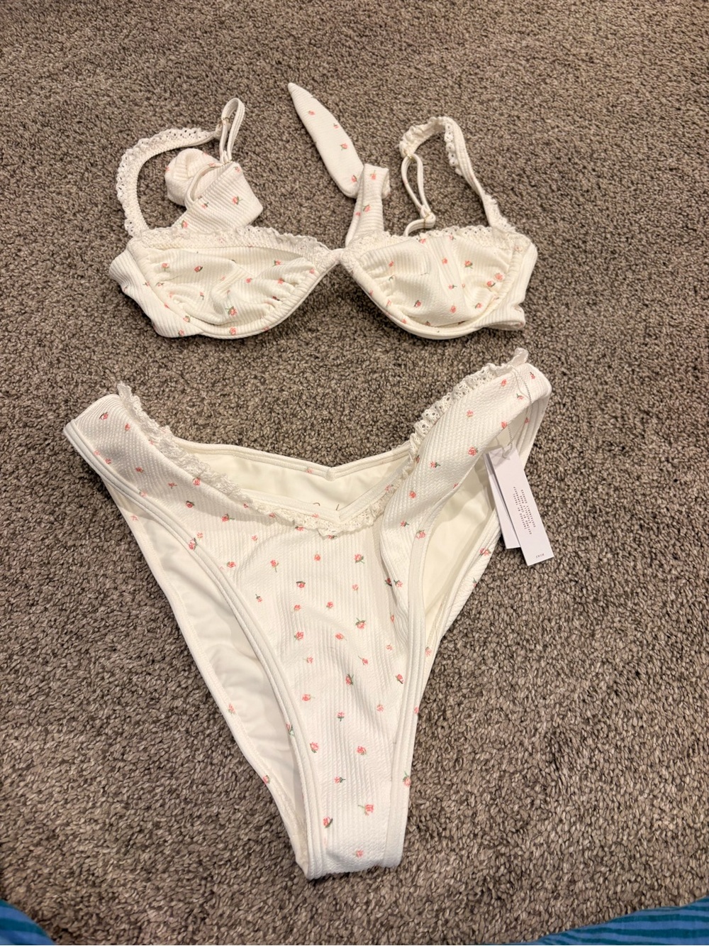 Bydee: White Floral Ribbed Bikini Set
